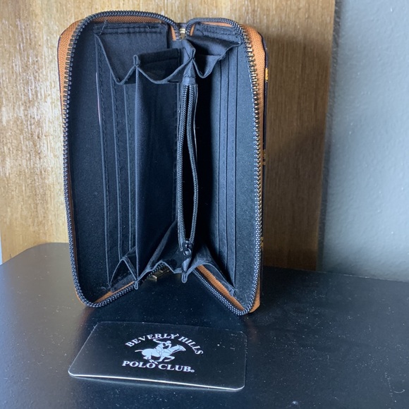I’ve never used this item I bought in Los Angeles and just don’t need it anymore - Picture 3 of 3